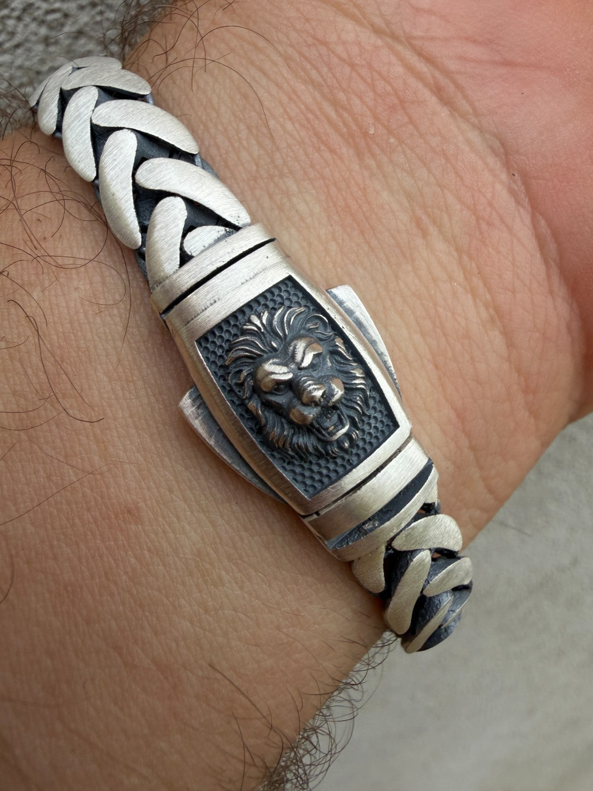 Wheat Link Bracelet With Custom Lion Sleek Clasp - 925 Sterling Silver Oxidized Gunmetal - 7"-9" - 10mm