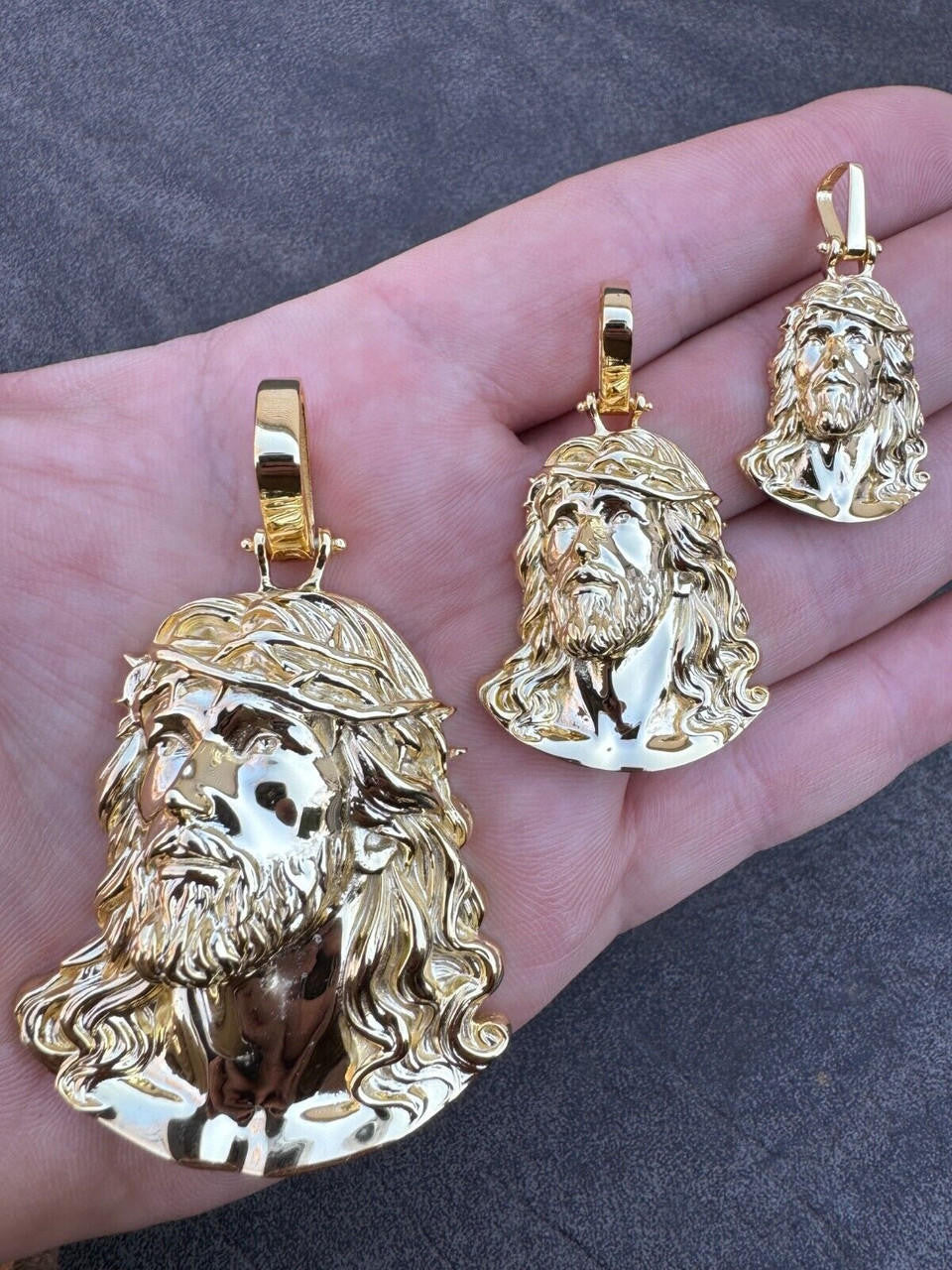 Sacred Jesus Plain Pendant - 14k Gold Vermeil 925 Silver - 3 Sizes 1.5"-3"