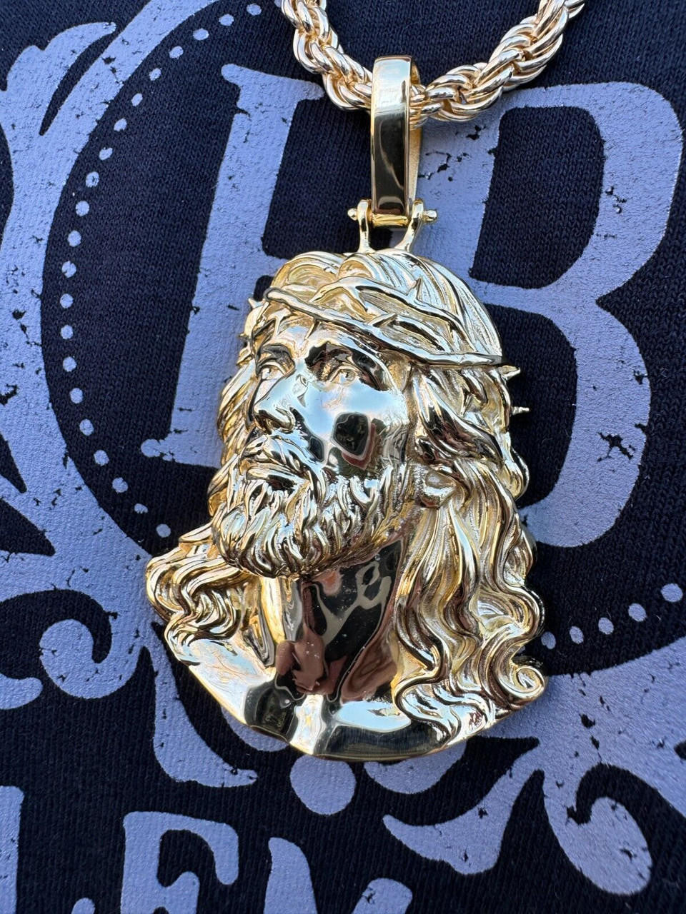 Sacred Jesus Plain Pendant - 14k Gold Vermeil 925 Silver - 3 Sizes 1.5"-3"